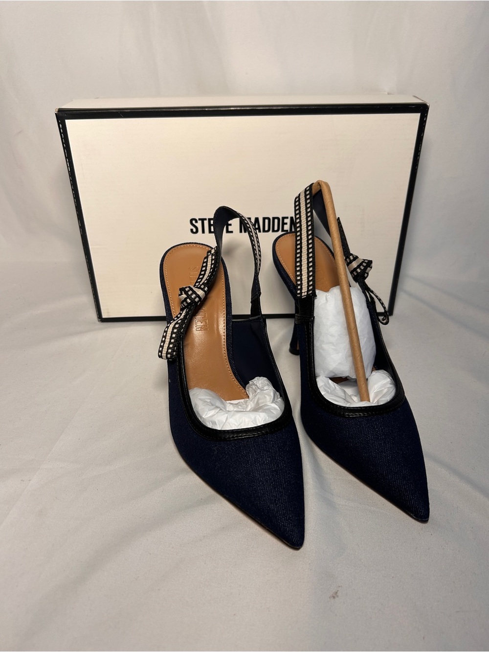 Steve Madden Bri Dark Denim Slingback Pointed Toe Heels Size 7 NIB